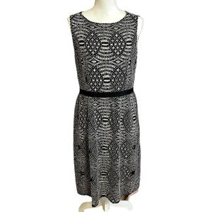 Chico's Sleeveless Black Lace Fit and Flare Knee Length Dress Size 1 Medium 8
